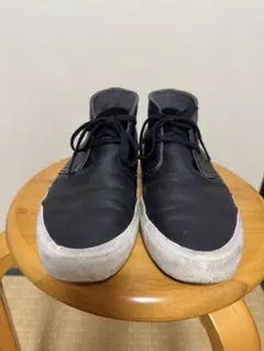 【Fred Perry 】フレッドペリーの本革ミッドカットスニーカー✨本革中古✨のサムネイル