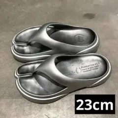 PAES ペイズ美品NEWFLIPFLOPジェニ着用ブラック 23cm - メルカリ