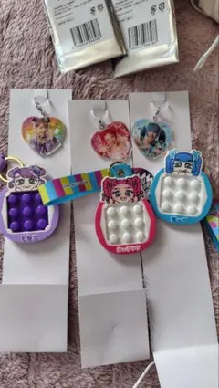 アクリルキーホルダー3個セット