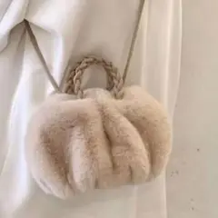 ファーバック　セール　ふわふわ　ベージュ　かわいい　韓国