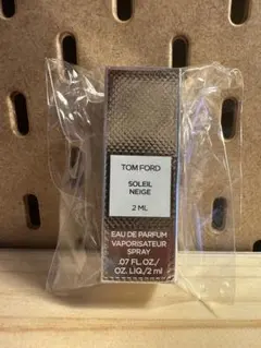 TOM FORD SOLEIL NEIGE オードパルファム 2mlのサムネイル