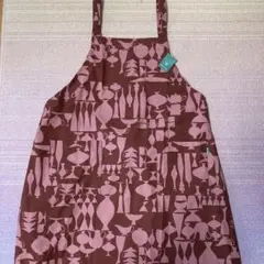 アフタヌーンティーHB46 キカガラエプロンRD 北欧　キッチン　未使用タグ付き
