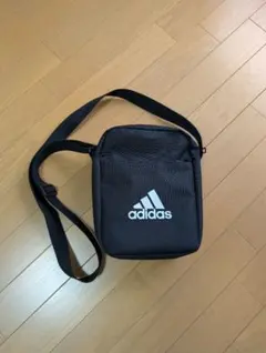 adidas ショルダーバッグ ブラック
