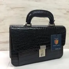 クロコダイル型押し セカンドバッグ メンズ ダイヤルロック式開閉 黒