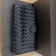 ブラックレザー編み込み二つ折り財布