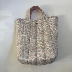 chimo様オーダーフリルキルト大容量トートバッグ　フリルショルダー　セリーヌ chimo様オーダーフリルキルト大容量トートバッグ フリルショルダー