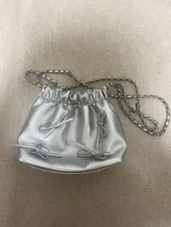 韓国 バッグ シルバー