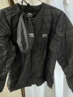 未使用OUTDOORダウンジャケットＭ黒袋付きのサムネイル