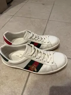 GUCCI Ace Bee スニーカー ホワイトのサムネイル