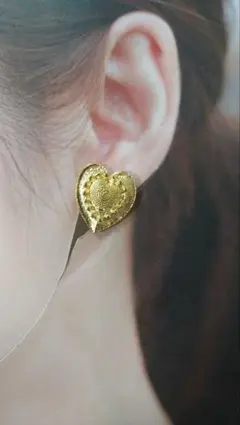 未使用　ハート×ゴールドカラー　イヤリング2個セット