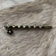 ミハエル　ネグリン　花のモチーフ付きヘアピン