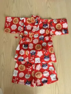 【美品】アンパンマン甚平　赤　90サイズ