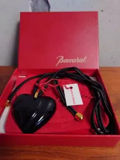 Baccarat ハート型クリスタルネックレス