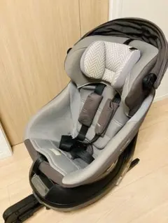 コンビチャイルドシート　クルムーブISOFIXシリーズ☆オマケ付き⭐︎