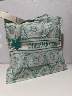 DIOR トートバッグ グリーン 底板付き 2024年　ノベルティ