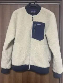 patagonia ボアジャケット クリーム色/ネイビー