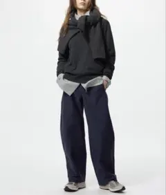 UNIQLO ジャージーバレルレッグパンツ ネイビー Sサイズ