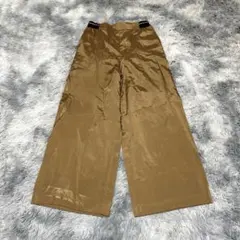 【R-ISM/リズム】イージーワイドパンツ ベージュM薄手 涼しい 光沢【美品】
