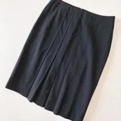 HUGO BOSS ヒューゴボス　タック　フロントプリーツ　　スカートのサムネイル