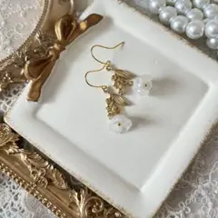 ☆❤️ 鈴蘭　すずらん　ガラスビーズ　ピアス　イヤリング　ハンドメイド
