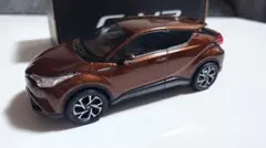 トヨタ C-HR ミニカー ブラウン
