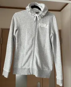 PUMA パーカー　フード付き　グレー　プーマ　紐 S スウェットパーカー