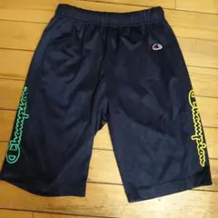 Champion 黒ハーフパンツ ロゴ刺繍