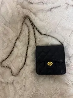 黒 キルティング ショルダーバッグ ミニ