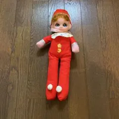 赤い布製人形 リボン付き