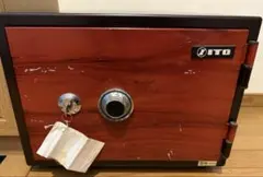 ITO 扉付き耐火金庫 T-710　鍵付 　金庫