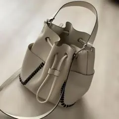 ZARA BASIC ホワイト バケットバッグ 合成皮革