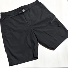 ユニクロ　ショートパンツ ウエストゴム付き　メンズＭサイズ黒