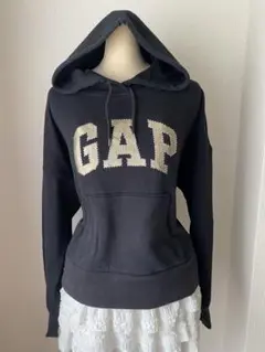 GAP ロゴパーカー y2k平成ギャル フェアリーグランジ ブラック　短丈