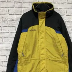 中綿 マウンテンパーカー