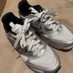 NIKE zoom air シルバー
