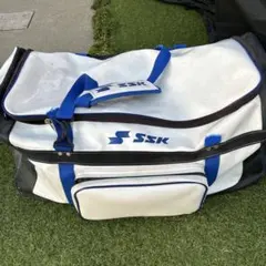 Item thumbnail for item 25f3f647-b2dc-4e47-9cbe-57c13f0f7de5