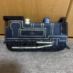 kate spade 機関車型クラッチバッグ　ネイビー