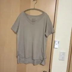 BAYFLOW ベージュ Vネック Tシャツ/レディース
