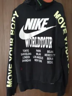 NIKEナイキ WORLD TOUR ワールドツアー パーカーLサイズ