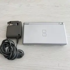 ニンテンドーDS 任天堂 本体 シルバー
