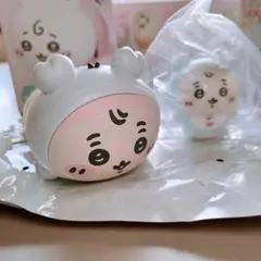 ちいかわベビー　ハイハイフィギュア　ミニソフビフィギュア　古本屋　２点