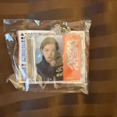 TREASURE アサヒ カプセルトイ キーホルダー - メルカリ