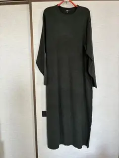 ユニクロ 3XL ニットロングワンピース ダークグリーン丈長め