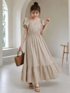 ベージュ パフスリーブ ロングワンピース