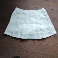 ホワイト プリーツキュロットスカート