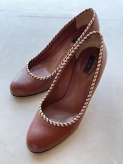 BALLY ブラウン レザー パンプスのサムネイル