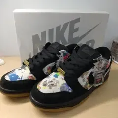 H895 NIKE SB DUNK×Supreme