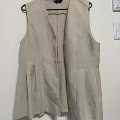⭐️SHIPS ベージュ ノースリーブベスト⭐️