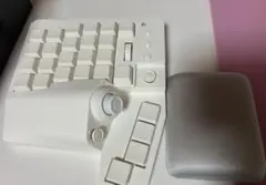しゅん様専用 Pyuron ZMK 無線ダブルトラックボールキーボード - メルカリ