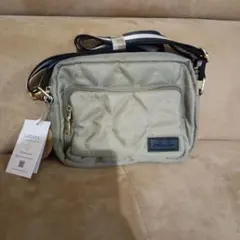 ☆新品未使用☆リズデイズ 撥水 ショルダーバッグ カーキ×ブラック